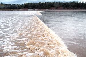 Tidal Bore - Bay of Fundy