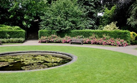 York House Gardens and Riverside | Freed From Time