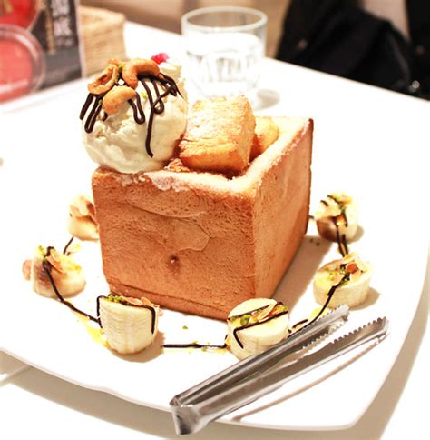 Taiwan: Foodie Heaven Pt. 2 - Honey Toast | Foodjournies