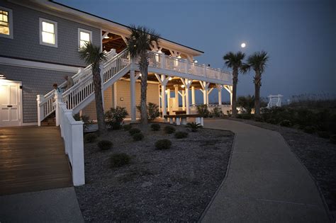 Wrightsville Beach Surf Club | BMH Architects