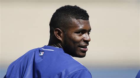 Video: Los Angeles Dodgers’ Yasiel Puig bar fight in Miami - Sports ...