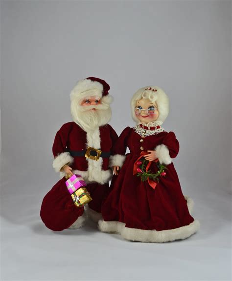 Vintage Handmade Santa And Mrs Claus Dolls