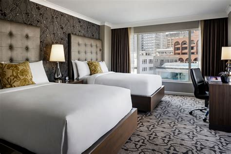 Fairmont Gold Suite Room - Fairmont Waterfront Hotel Vancouver