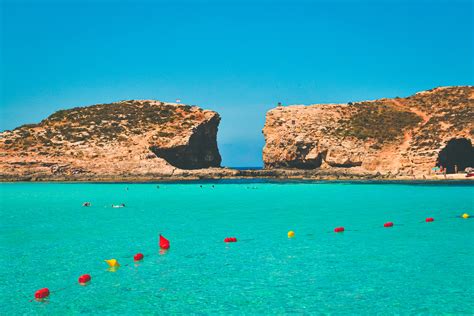 How To Get To Blue Lagoon Malta and Best Things To Do - Flip Flops ...