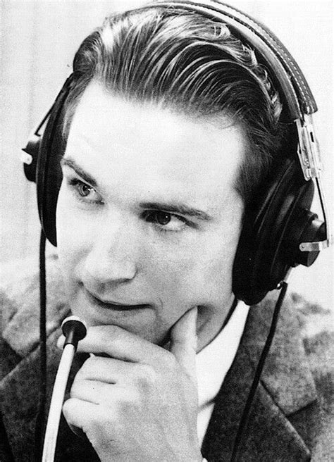 Charles van doren -Quiz show Van Doren, Ralph Fiennes, Over Ear ...