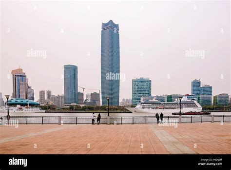 Downtown Shanghai Bund architecture Stock Photo - Alamy