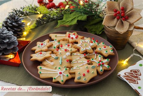 Galletas de Navidad de mantequilla y decoradas. Receta paso a paso ...