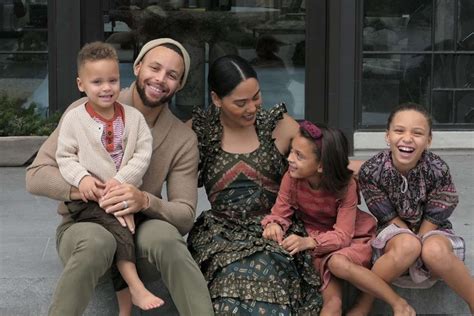 Glimpse into the Enchanting Lives of Stephen Curry and Ayesha Curry’s ...