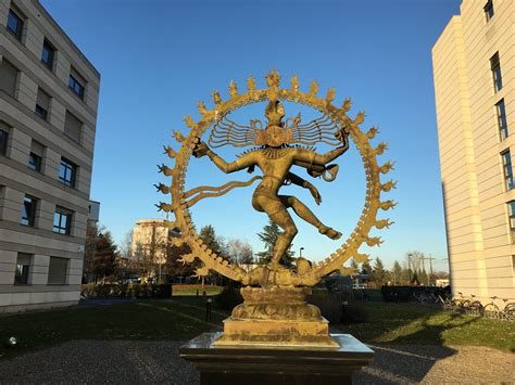 Why is there a statue of Shiva the Destroyer at CERN? Your questions ...