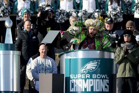 Eagles parade 2018: Jason Kelce steals the show at Super Bowl ...