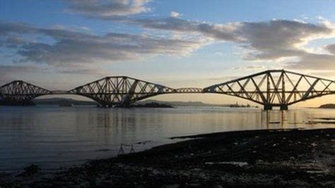 Forth Bridge painting 'is coming to an end' - BBC News