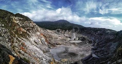 Tangkuban Perahu Mountain | Attached to the Legend of Sangkuriang