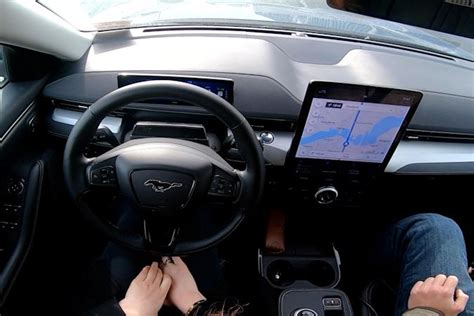 GM unveils a hands-free driving system that works in nearly all of the ...