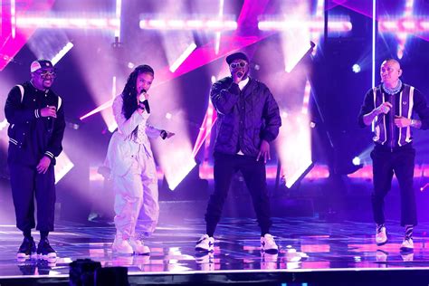 Sara James Performs With the Black Eyed Peas on AGT Season 17 Finale ...