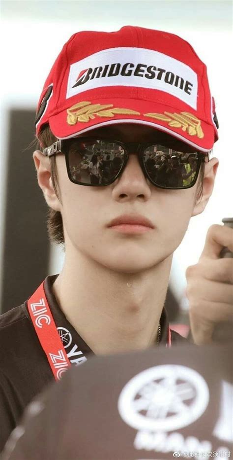 Pin by เก็บความทรงจำ on Wang Yibo Motorcycles | Motorcycle outfit ...