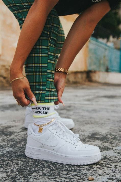 Pin by 𝗠 𝗔 𝗛 𝗦 𝗔 on Picture | Sneakerhead outfits, Nike air force 1 ...