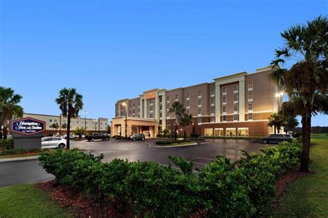 Hampton Inn & Suites Brunswick in Brunswick (GA) - Room Deals, Photos ...