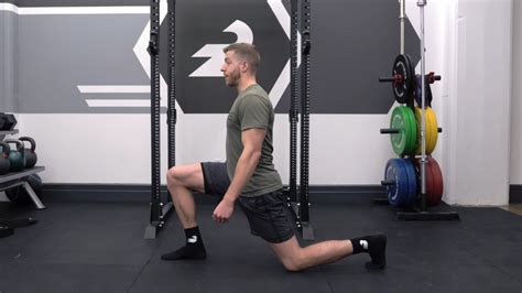 The Split Squat Can Improve Mobility and Leg Strength | BarBend