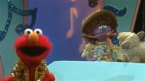 Sesame Street - Sesame Street: Elmo's Sing-Along Guessing Game | IMDb