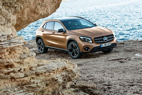 Mercedes-Benz GLA Gets A Facelift, It Has More Gear As Standard ...