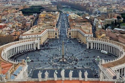 Vatican City Tourist Attractions: A Walk from Modern to Ancient Rome ...