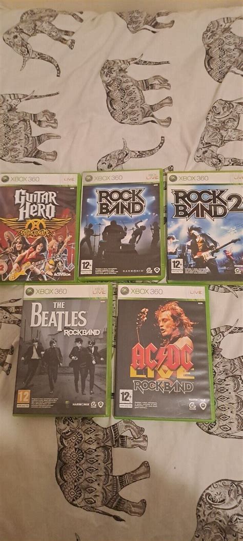 Guitar Hero Ultimate Bundle Xbox 360. Guitar and 13 Games! **Read ...