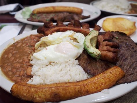 Bandeja Paisa | El Fogon Costeno 109-21 Northern Blvd. Coron… | Flickr