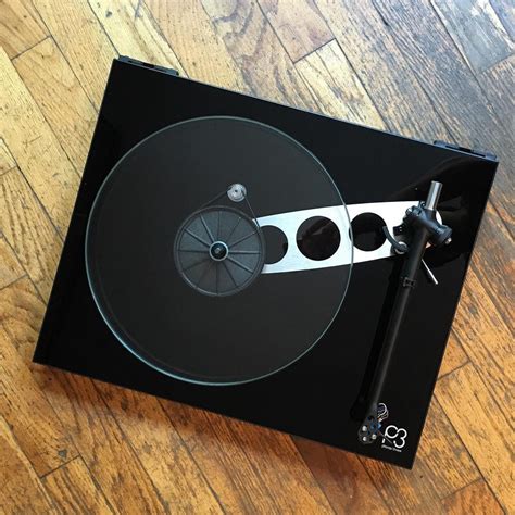 Rega: Planar 3 Turntable - Black / Without Cartridge – TurntableLab.com