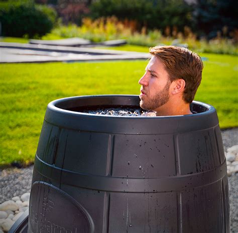 Ice Barrel - Ice bath therapy in a barrel - GrumpyFoot