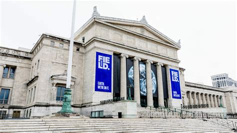 Innovative FOTO at Field Museum allows guests to capture memories ...