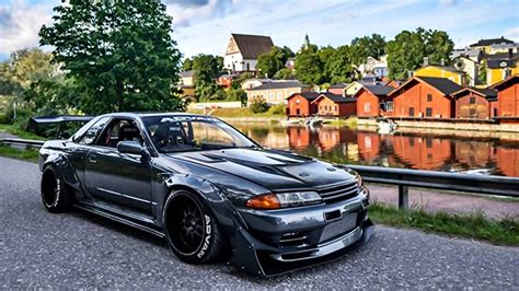 Custome Nissan Skyline R32 GTR In Neat Dual Tone Grey. - ModifiedX