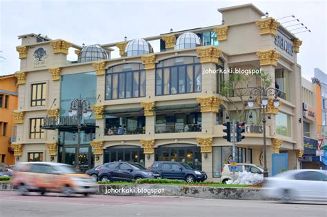 Salted Egg Yolk Molten Custard Lava Croissant Johor JB Pelangi Seven ...