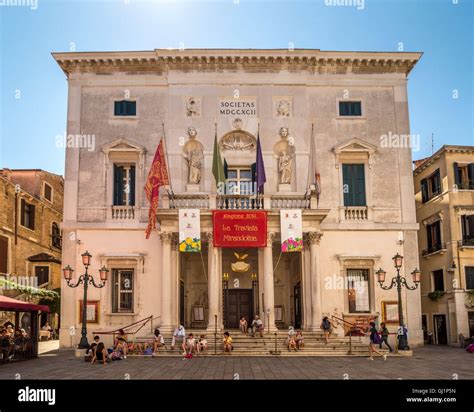 Teatro La Fenice, el teatro de la ópera de Venecia, Italia Fotografía ...