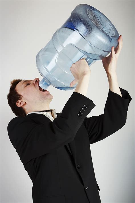 How to Stay Hydrated, Avoid Sweating On Treadmill Desk