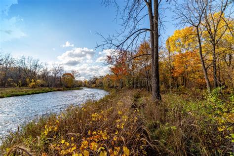 Fall Scenery by the Credit River - Beautiful Fall in Central Canada ...