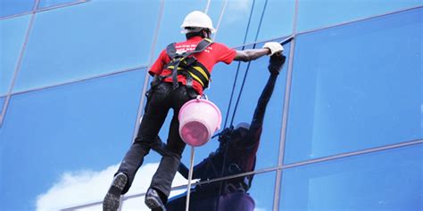 FAÇADE CLEANING SERVICE IN HYDERABAD - SPACE REACH