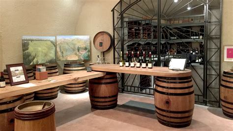 Planning to Visit a Tasting Room? 5 Tips for a Great Winery Experience ...