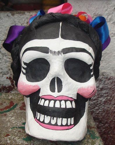 Calaveras de Papel Maché | Calavera de papel, Mascaras dia de muertos ...