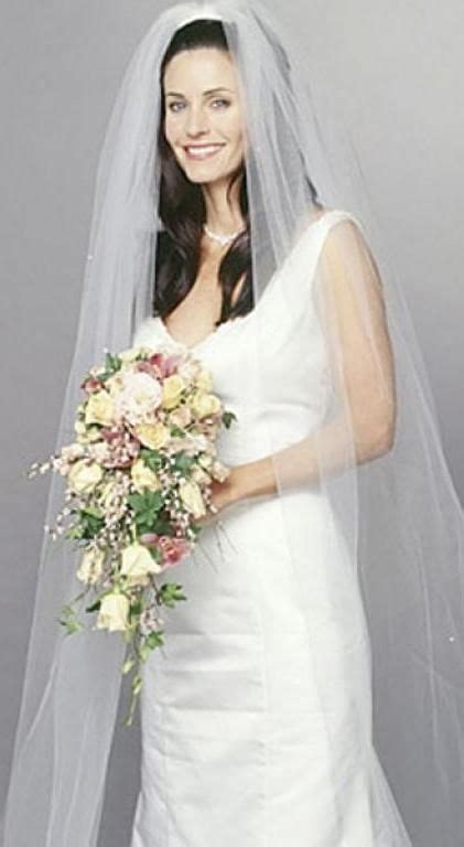 Friends - Monica Geller | Wedding movies, Movie wedding dresses, Famous ...