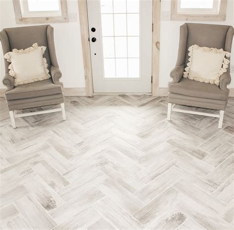 Herringbone Wood Look Tile Floor – Flooring Ideas