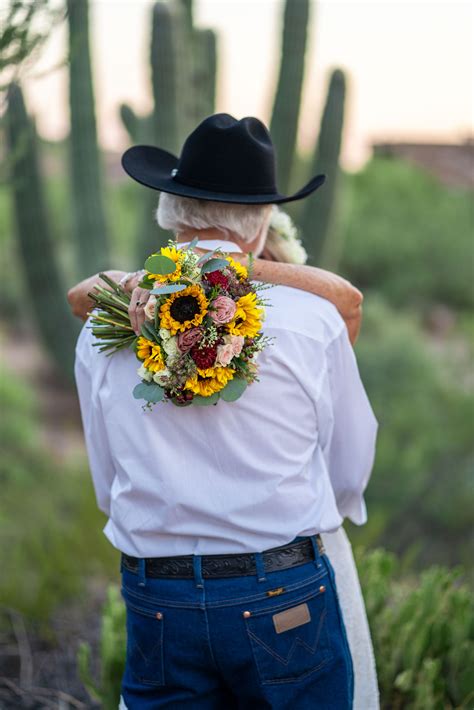 Mary + J. David | Cave Creek, Arizona Wedding – Kaylin Lindsey