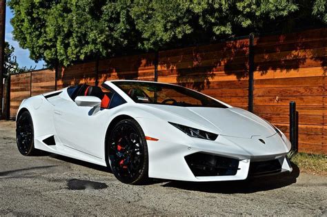 Lamborghini Huracan Spyder White & Red - Exotic Cars