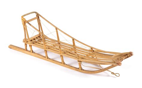 Lot - INUIT MODEL SLED