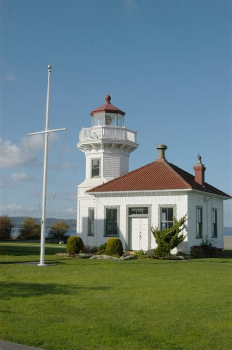 Day trip discoveries: Historic Mukilteo Lighthouse now open for tours ...