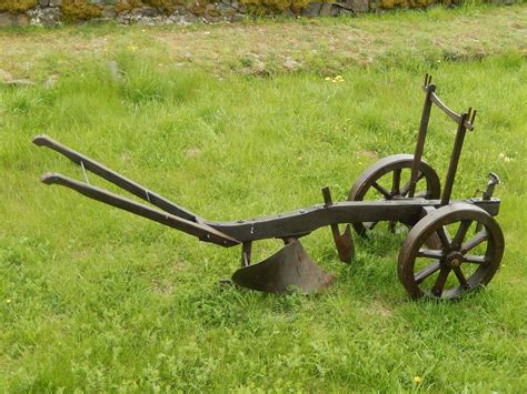 Debate: Who really invented the steel plow? - Farm and Dairy