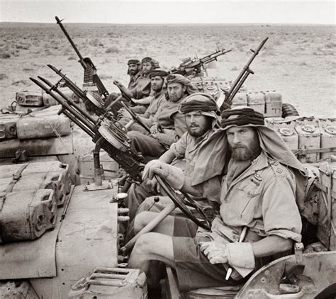 British Desert Rats back from patrol, World War II, 1942 : r/OldSchoolCool