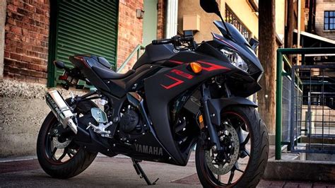 2015 - 2017 Yamaha YZF-R3 Review - Top Speed