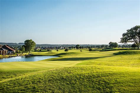 Golf Course · Harbor Lakes