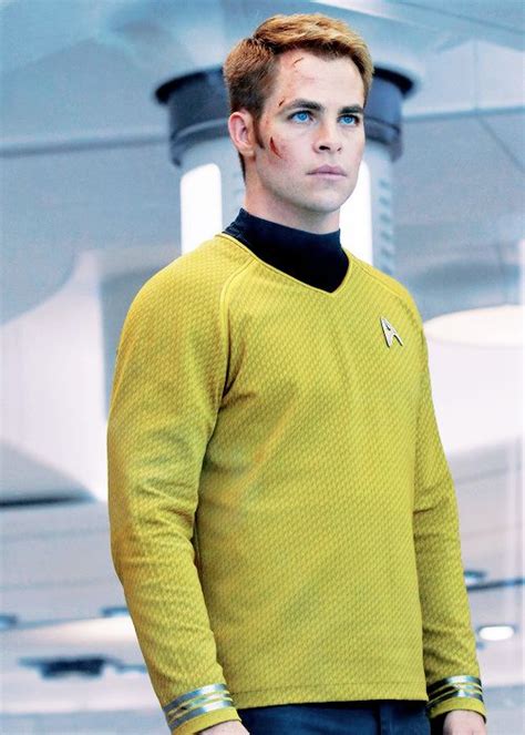 Daily Chris Pine | Chris pine, Star trek captains, Star trek movies