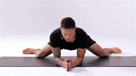 Frog Stretch Exercise Guide: How To, Benefits, Muscles Worked